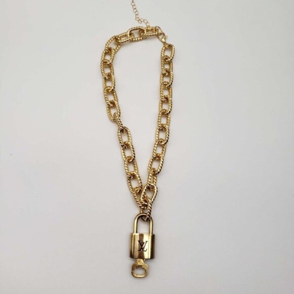 Authentic Louis Vuitton Lock and Key Gold Color with Gold Plated Chain Necklace - Picture 8 of 10